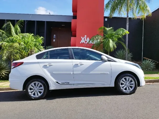Hyundai HB20S Comfort Plus 1.0 TB Flex 12V Mec. 2019