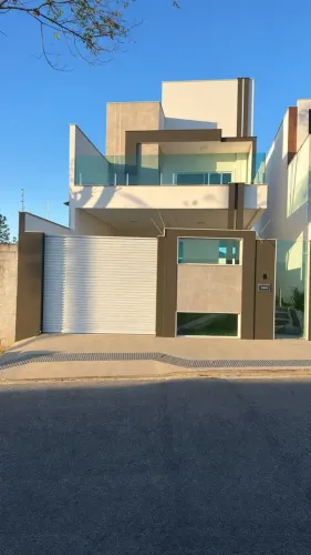 Casa Ampla com 178m², Quintal e Suíte com Closet no Palmital | Linhares