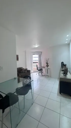 Alugo quarto e sala na Jatiúca