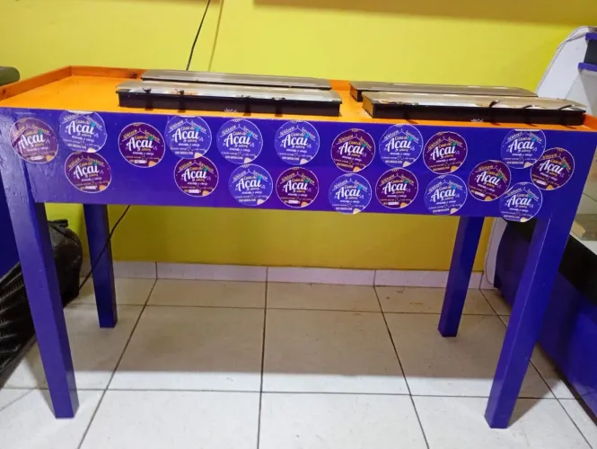 Expositor de açaí