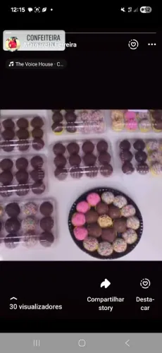 Brigadeiros e empadas doces e salgadas 