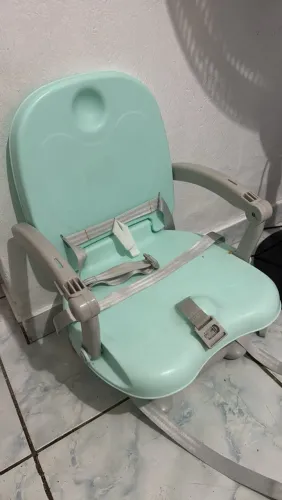 Cadeirinha de alimentação bebê