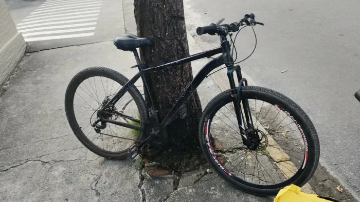 Aro 29 toda boa meu ZAP *87 já está no preço não abaixo mais nada