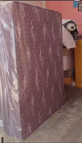 Cama box casal luxo -Novo ? Promoção ?