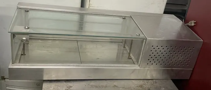 Vitrine sushi case refrigerada inox 220V