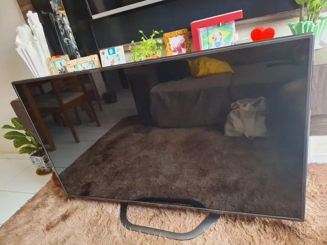 Vende-se essa TV 60 polegadas