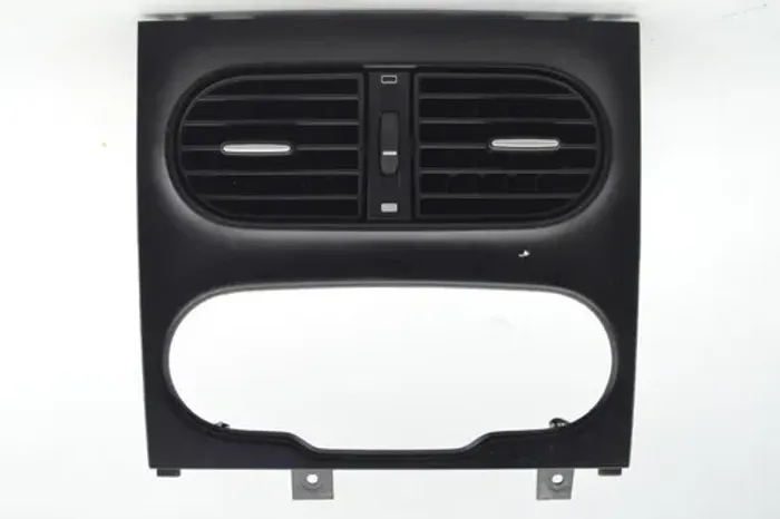 Moldura Central Difusor Fiat Strada 2015 Original