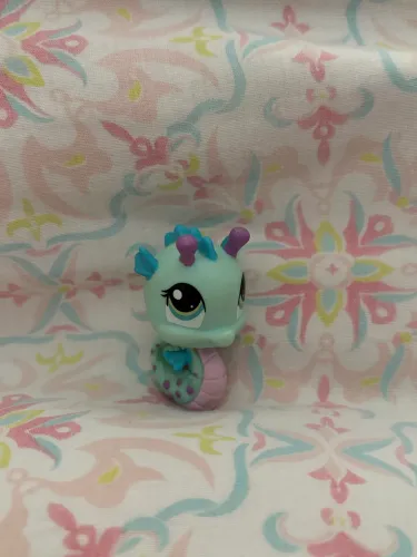 Littlest pet shop 2012