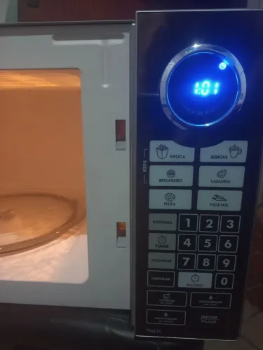 Microondas Philco 30 litros semi novo