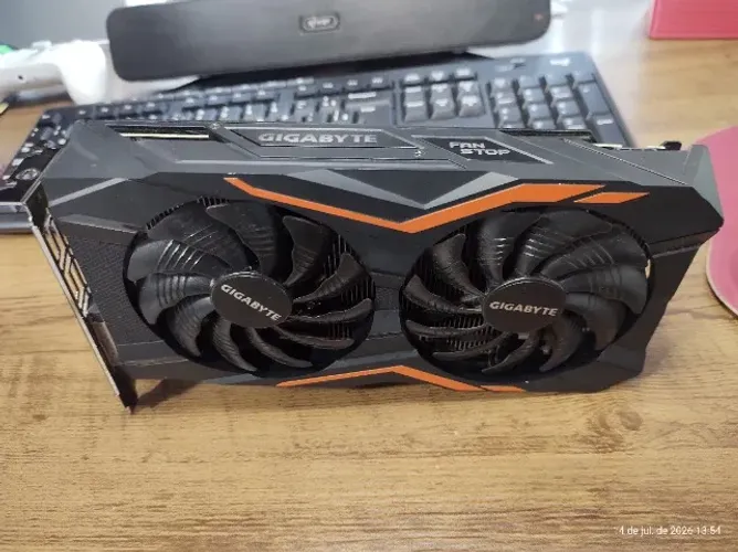 Placa de video GTX 1050ti 4GB