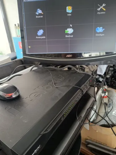 Vendo DVR Intelbras VD 16E 480C, com HD de 160GB, sem senha e todos os canais funcionando.