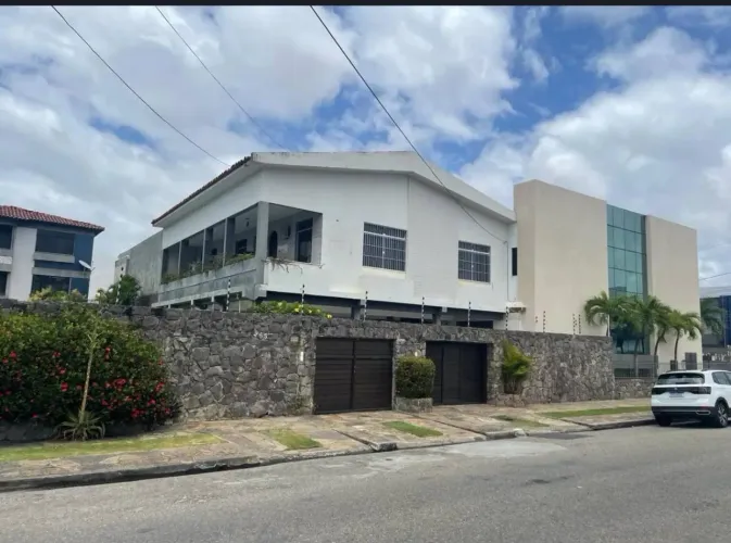 Imóvel Comercial com 22 salas no São José