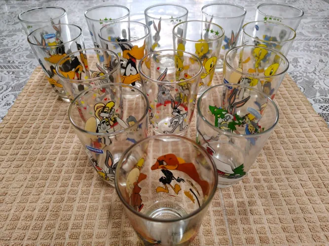 15 Copos de Vidro Decorados Vintage Looney Tunes | Anos 90