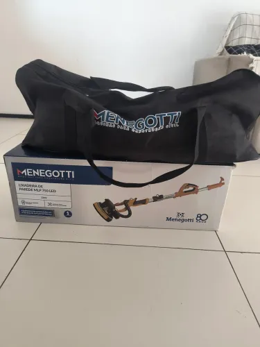 Lixadeira Telescópica De Parede Girafa Mlp 750 Led Menegotti Cor Laranja Frequência 60 Hz