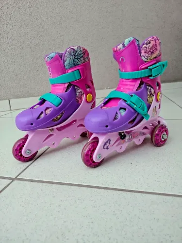 Patins Barbie tamanho 29 ao 32