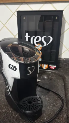 Vendo cafeteira Star Wars (três corações)