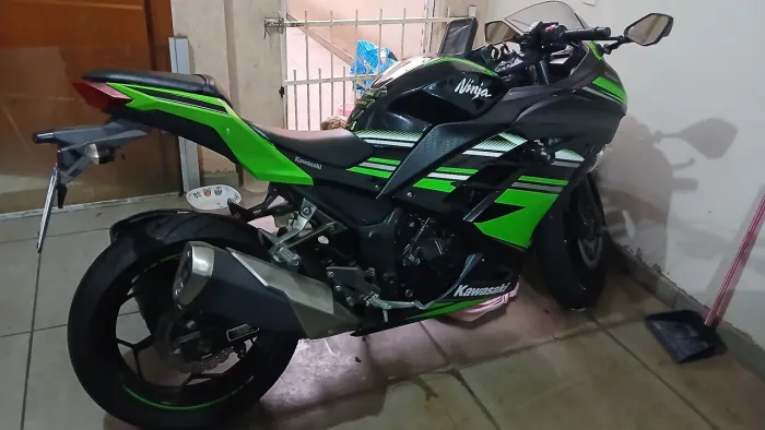 Ninja 300 ABS edition