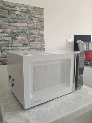 Microondas Eletrolux Semi Novo