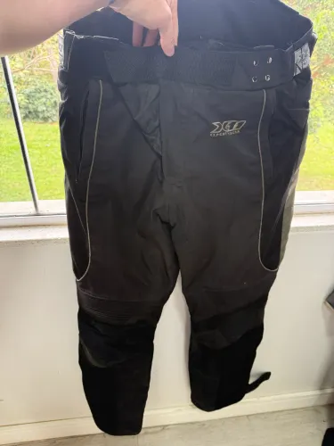 Calça X11