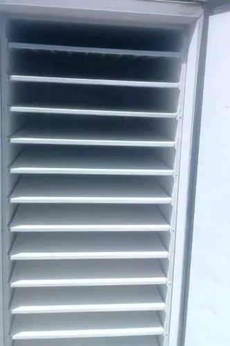 Ultra congelador  ,para 12 bandejas