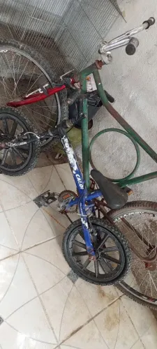2 bicicletas para ser reformadas