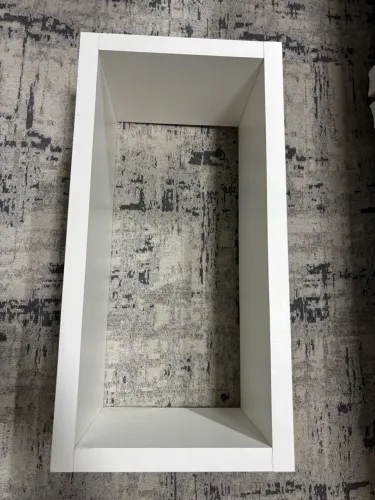 2 nichos brancos MDF com instalação invisível 