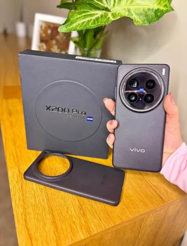 Vivo x200 pro 16/512