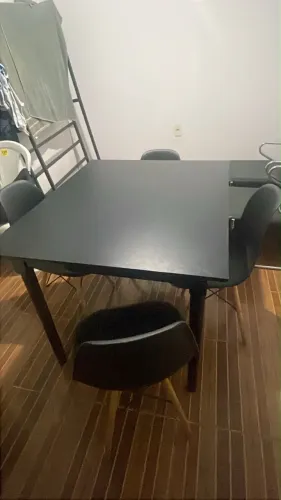 Mesa 4 cadeiras semi nova