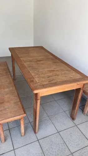 Conjunto de mesa rústica de madeira com bancos - Mesa para Churrasco