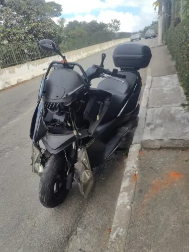 Kimko Downtown 300i 2018 - batida na frente