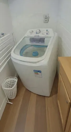 Máquina de lavar roupas Electrolux 10.5kg seminova revisada com garantia entrega grátis !