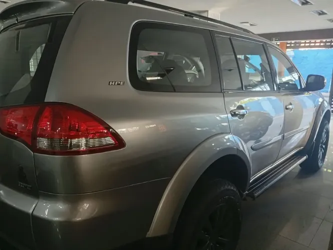Mitsubishi Pajero HPE 3.2 4X4 T.i. Dies. 5P Aut. 2016