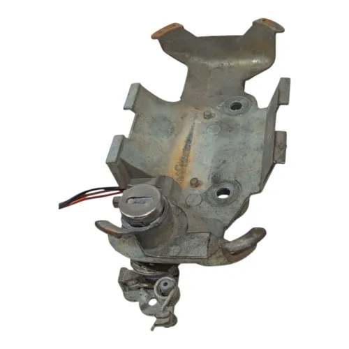 Suporte maçaneta dianteira direita GM Corsa 94 a 02