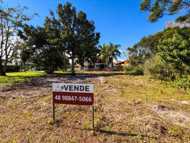 Terreno à venda, 450 m² por R$ 2.650.000 - Jurerê Internacional - Florianópolis/SC