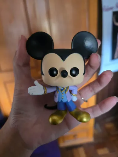 Funko Lari