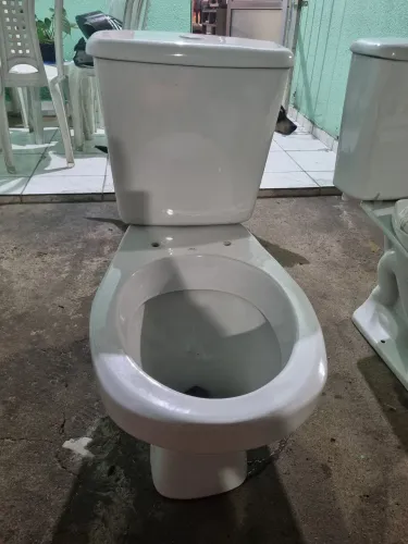 Vendo vazo sanitário DECA acoplado 180