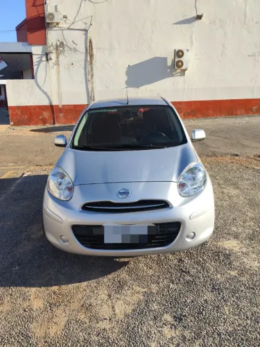 Nissan March SV 1.6 16V Flex Fuel 2012
