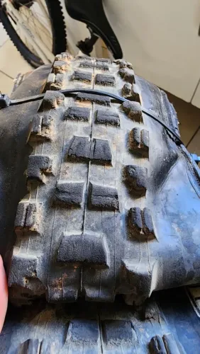 Pneu maxxis dhr 27,5 x 2.4