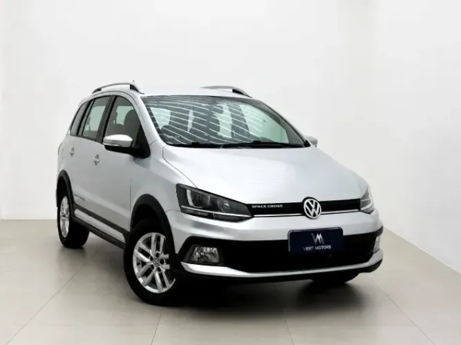 Volkswagen Spacecross 1.6 MI Total Flex 16V 2016