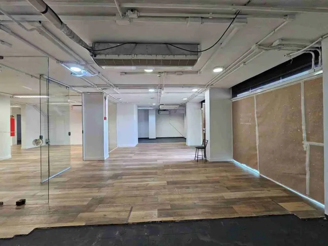 Loja para locação com 260m² de loja térrea , ótima localização para sua empresa no SIA TRE