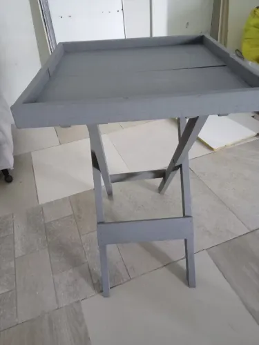 Mesa em pinus