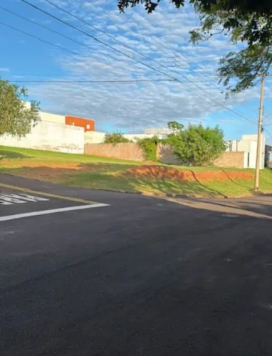 Terreno na melhor quadra do condomínio Village Campo Novo.