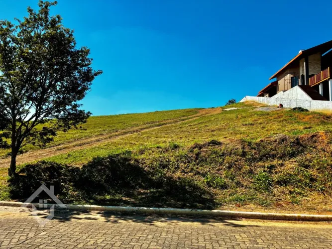 Terreno a venda no condomínio Terras de Santa Mariana em Caçapava - SP
