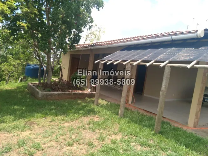 Chácara com casa com excelente vista, e 100m de beira de Rio na região