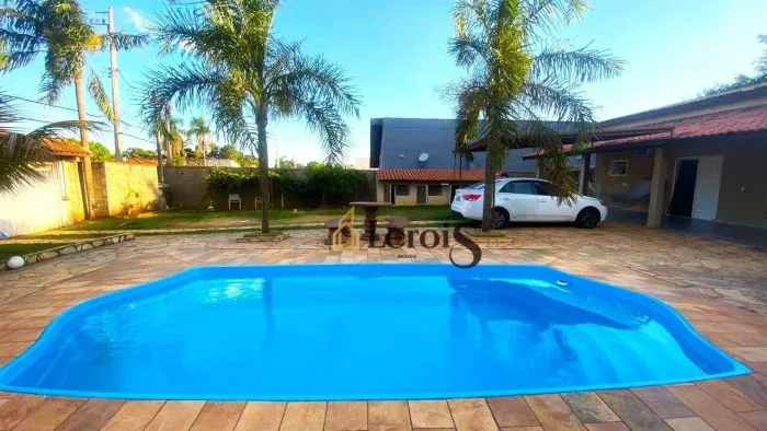 Chácara com 2 dormitórios à venda, 800 m² por R$ 990.000,00 - Condomínio Santa Inês - Itu/