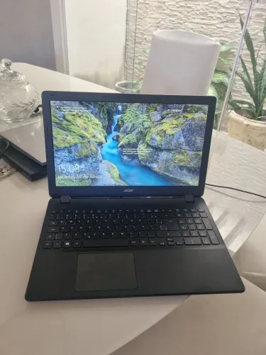 Notebook acer Intel Core 2.4Ghz 8Gb de memória já com SSD240GB +1Hd de 500Gb tela 15.6