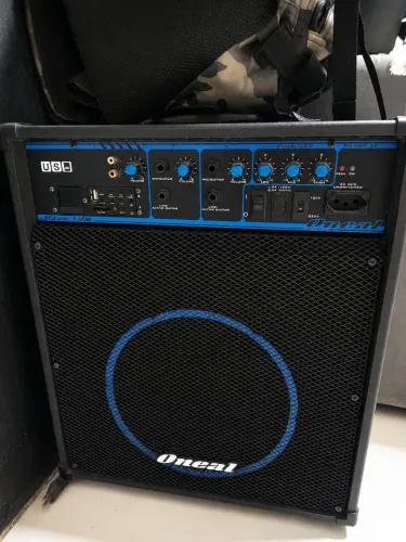 Vendo caixa de som oneal
