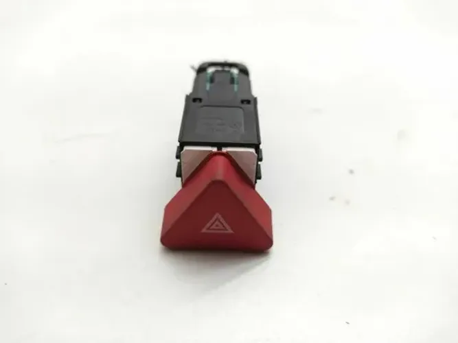 Botao Pisca Alerta Volkswagen Tiguan 2011 Vermelho