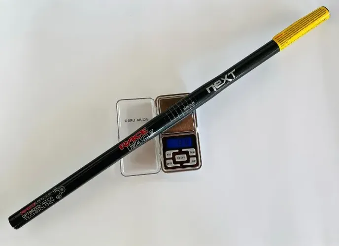 Guidão Fibra Carbono Raceface flat 580mm x 25.4mm (novo)