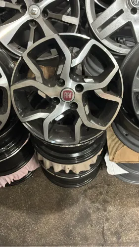 Rodas 15 Fiat com pneus